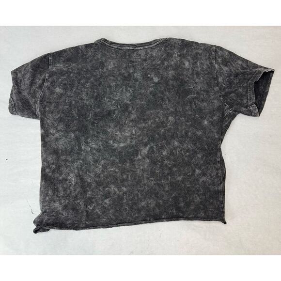 Rolling Stones Graphic Tee Cropped Tongue Lips Edgy Classic Rock & Roll Size XL - Picture 2 of 6